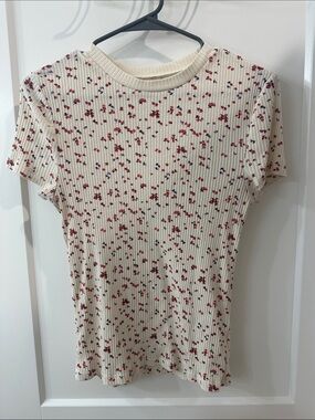 No Boundaries Cream Ribbed Short-Sleeve Tee with Red Floral Print